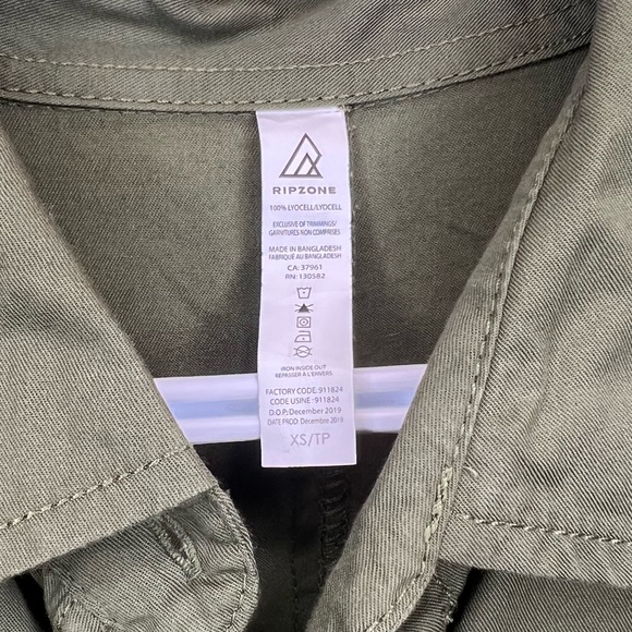 BNWT Brand New with tags Ripzone Romper in Army Green - Picture 3 of 4